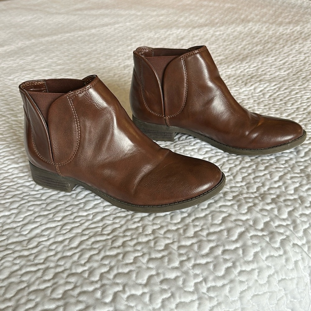 Unisa Brown Leather Boots Size 6.5